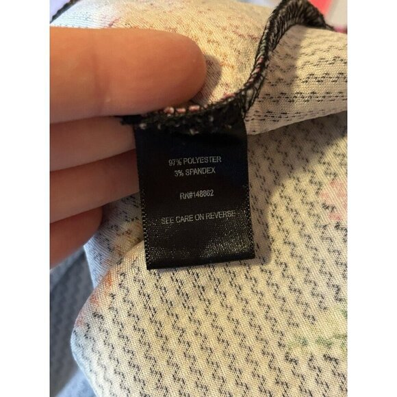 TORRID Women's 2 (2X) Floral Hi-low Ponte Peplum Sleeveless Floral Top Black - Picture 10 of 11